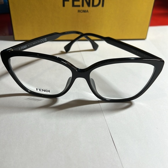 Brand new Authentic Fendi Eyeglass frame model FE500131 colour 1 - Picture 2 of 3
